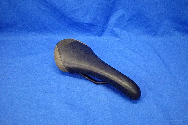 Fizik Gobi M5 Bike Saddle, Bicycle Seat, Manganese Rails